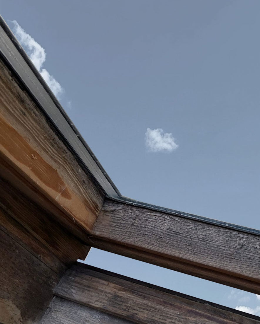 Schimmel am Velux-Holzrahmen